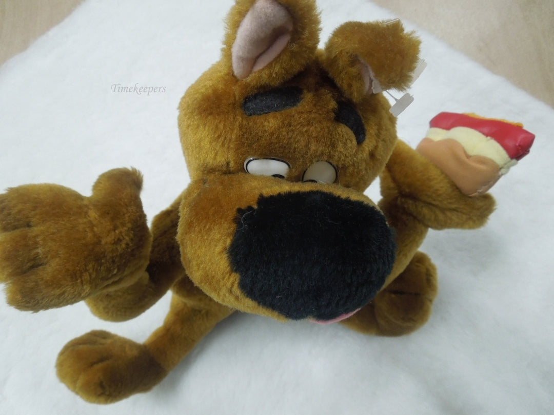 q823 Vintage 1997 Scooby Doo Hanna Barbera Cartoon Network Plush Toy 13".