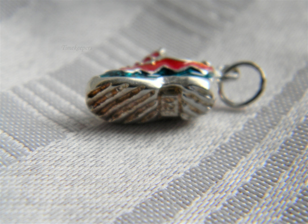 p071 Nice Vintage Sterling Silver Enameled Sport Shoe Charm or Pendant