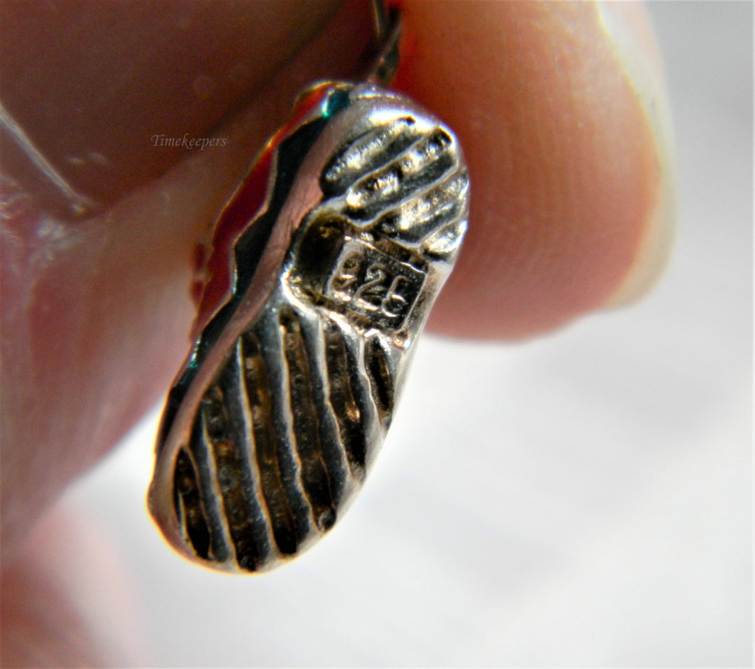p071 Nice Vintage Sterling Silver Enameled Sport Shoe Charm or Pendant