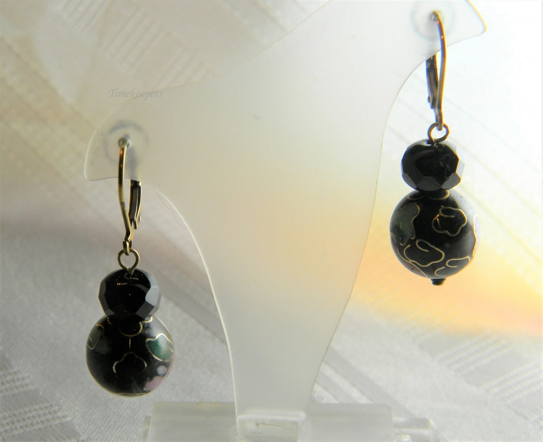 p076 Unique Inlaid Cloisonne Beaded Dangling Earrings in Gold Tone