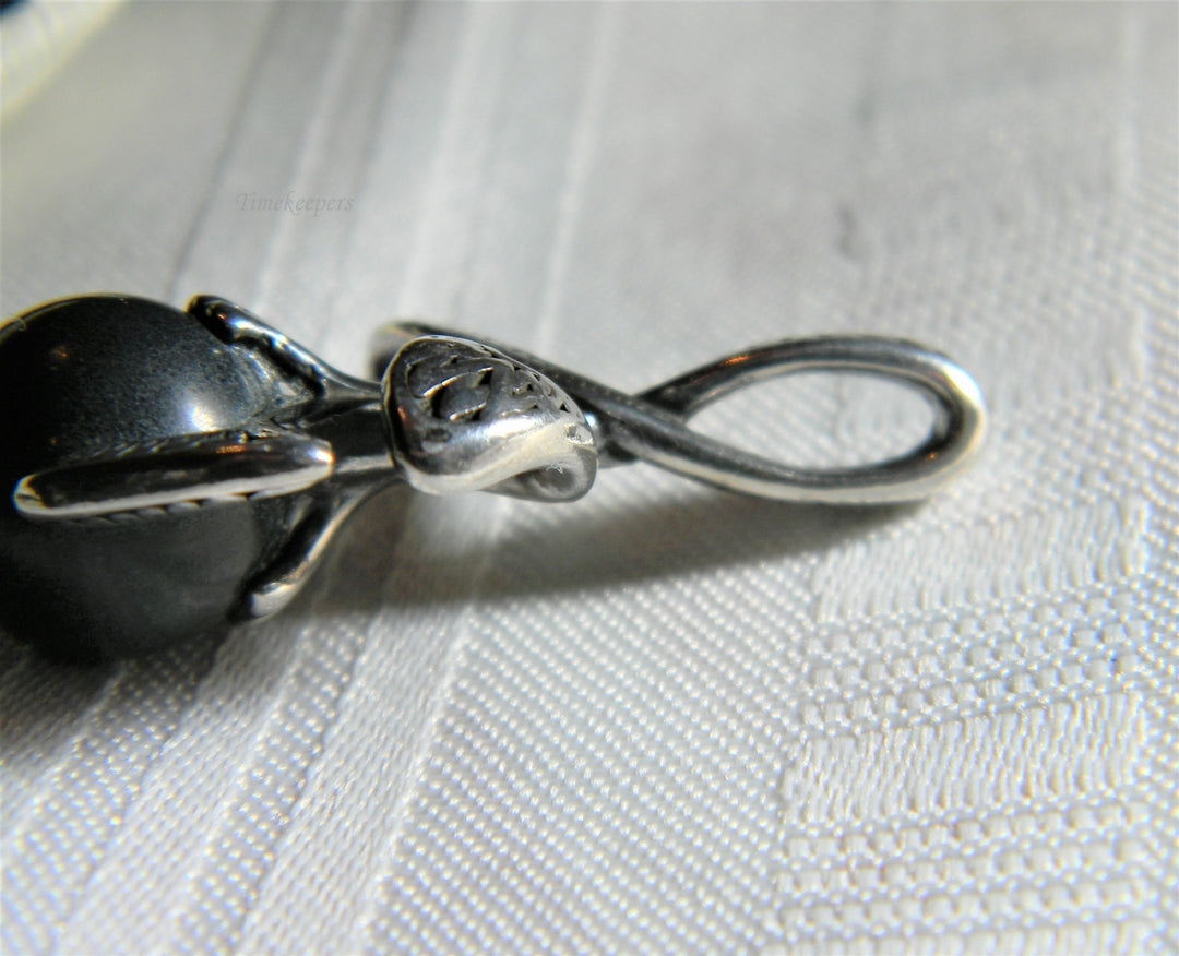 p081 Nice Vintage Sterling Silver Filigree Pendant with Round Onyx Ball