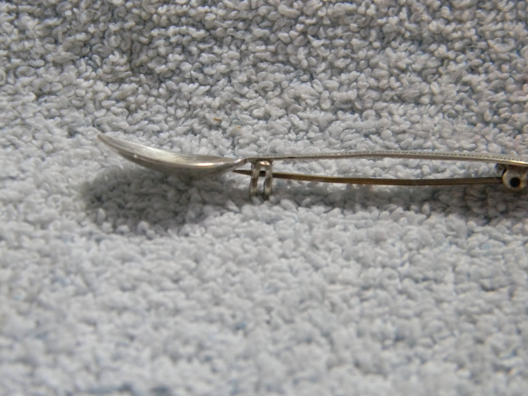 j853 Vintage Sterling Silver Spoon Brooch / Pin