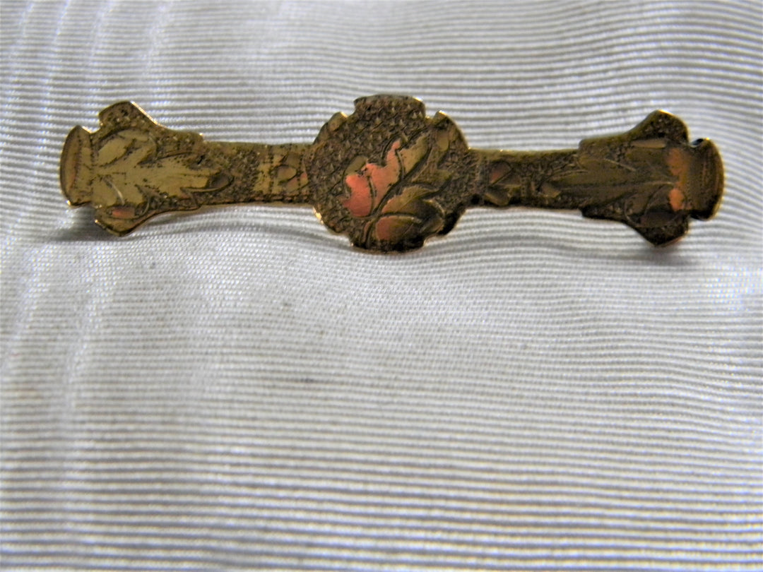j855 Vintage G.F. Bar Brooch with Embossed Design
