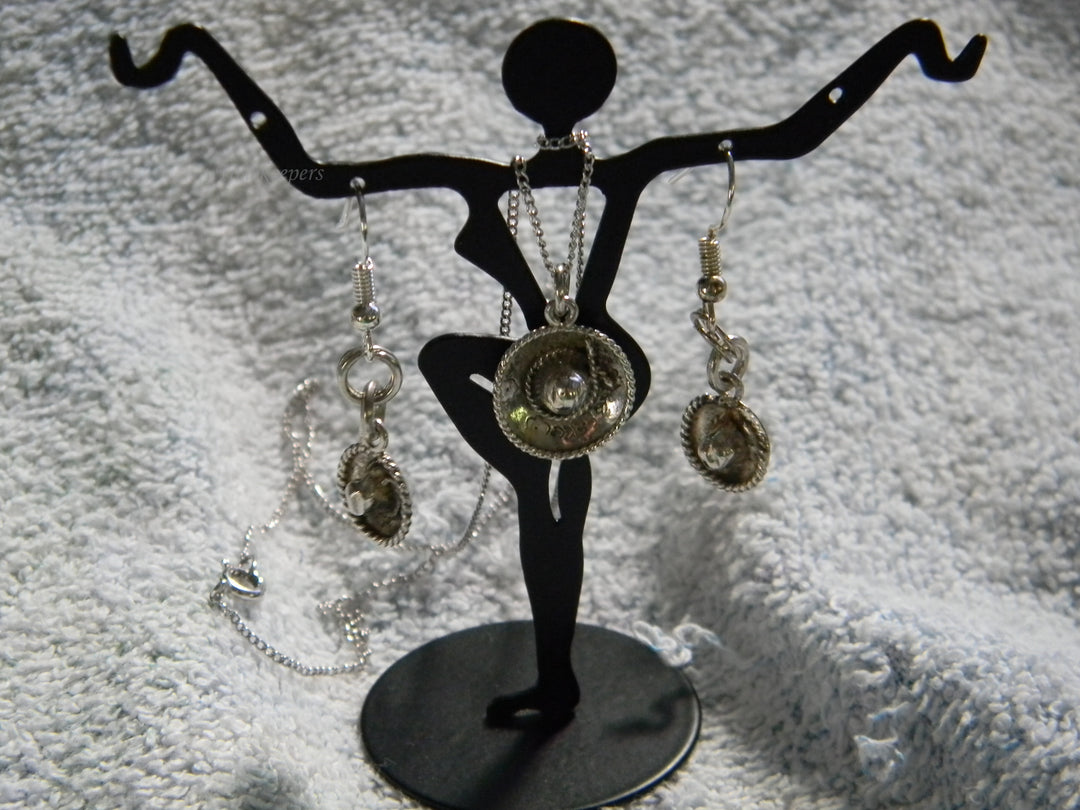 j866 Vintage Sterling Silver Set Sombrero Necklace and Earring Set