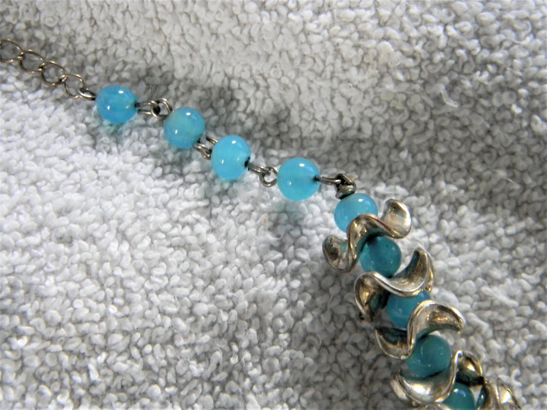 j873 Stunning Sterling and Blue Glass Bead Adjustable Necklace