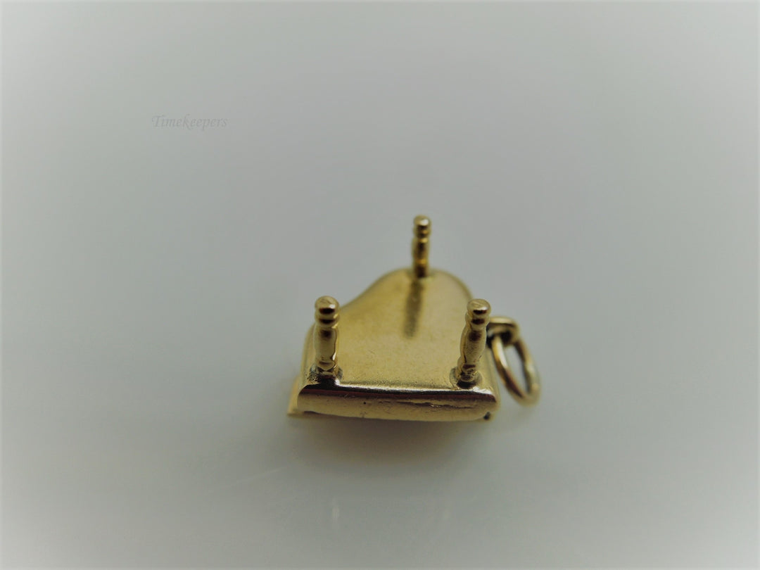 g798 Cute Ladies 14kt Yellow Gold Vintage Grand Piano Charm or Pendant