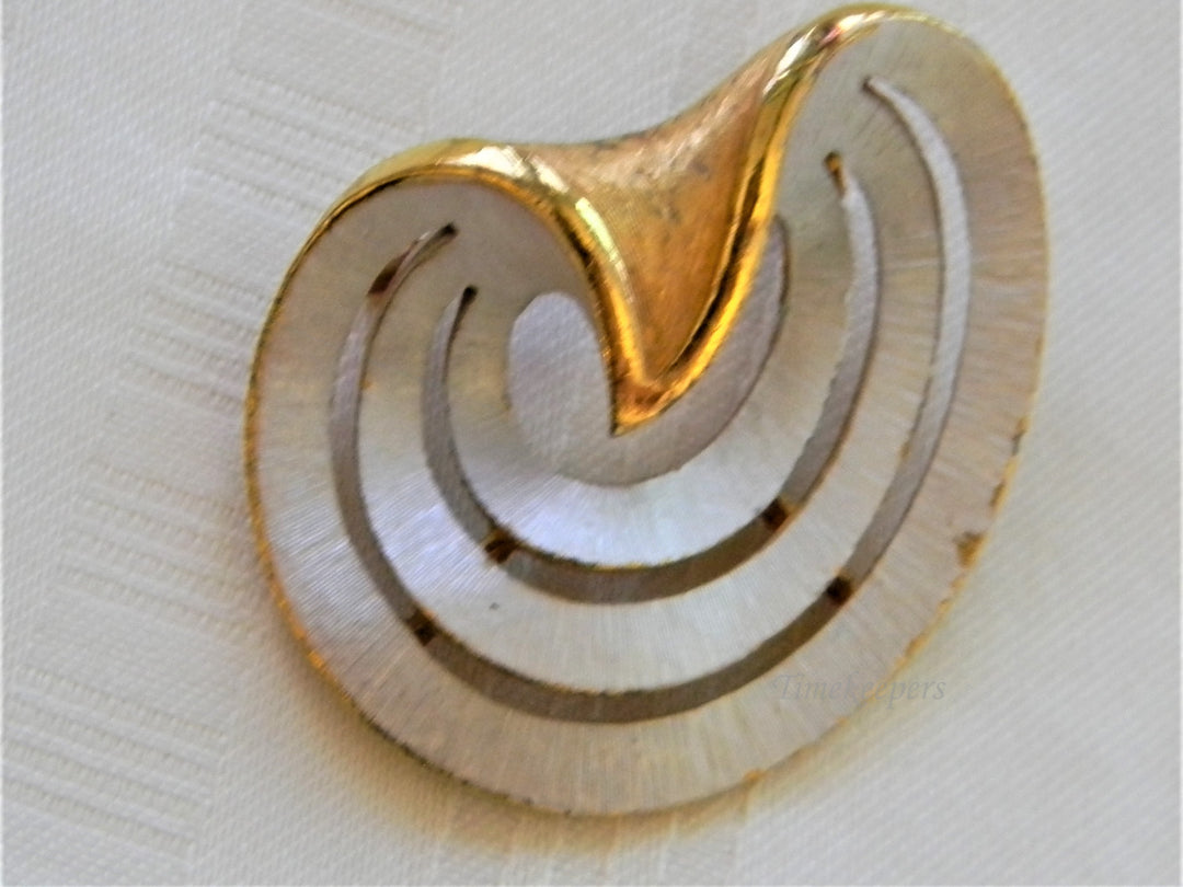 j208 Beautiful Unique Gold Tone Modern Geometric Brooch Signed JJ