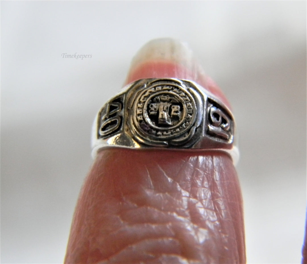 p150 Nice Vintage Sterling Silver School Ring Charm from 1940