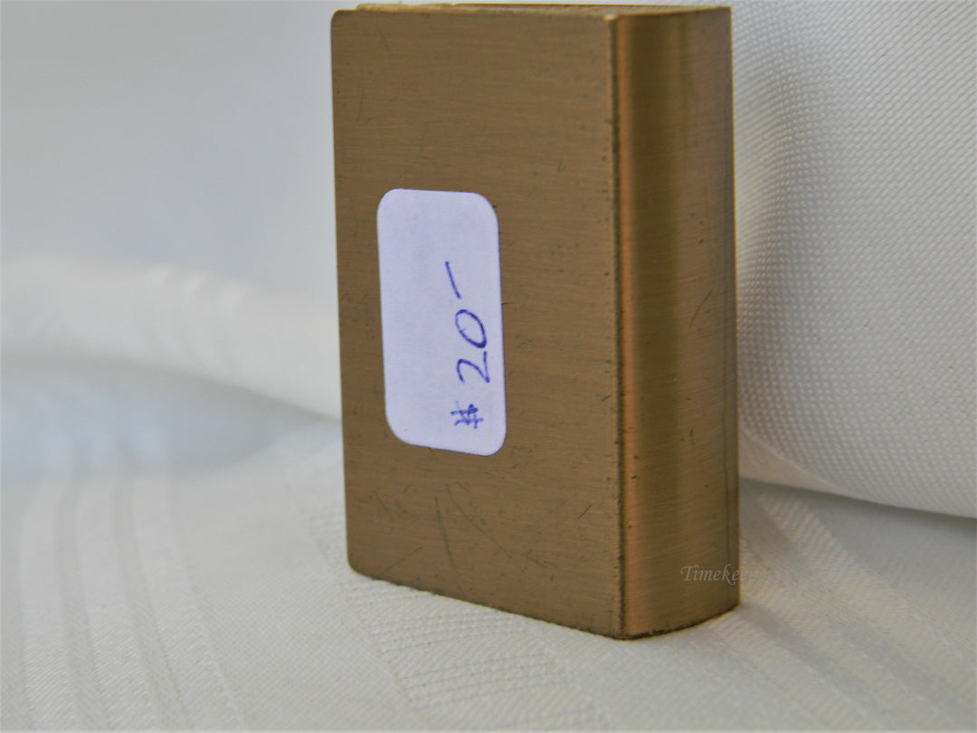 j231 Vintage Small Matchbox Sleeve Depicting a Young Girl