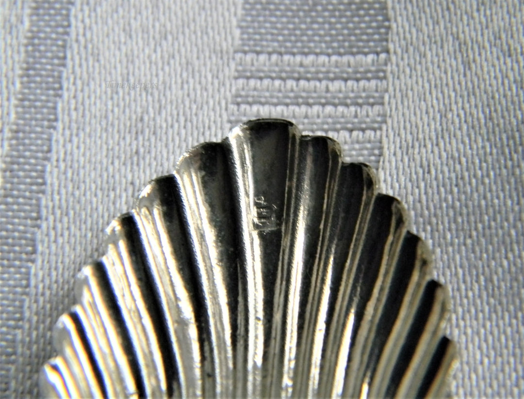 p164 Vintage Silver Plate set of 3 Demitasse Spoons with Shell bowls