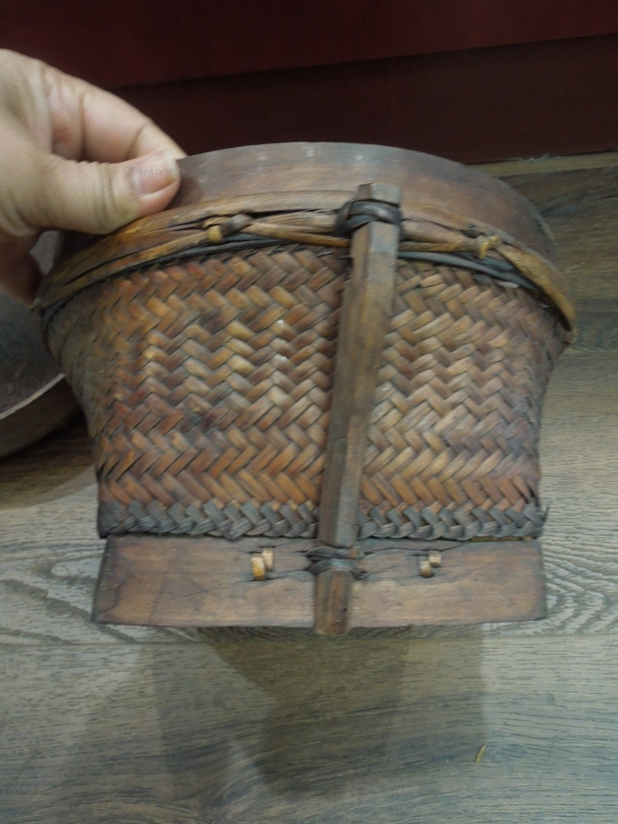 q915 Antique Vintage Akha Thai Round Woven  Rice Basket Bamboo Rare
