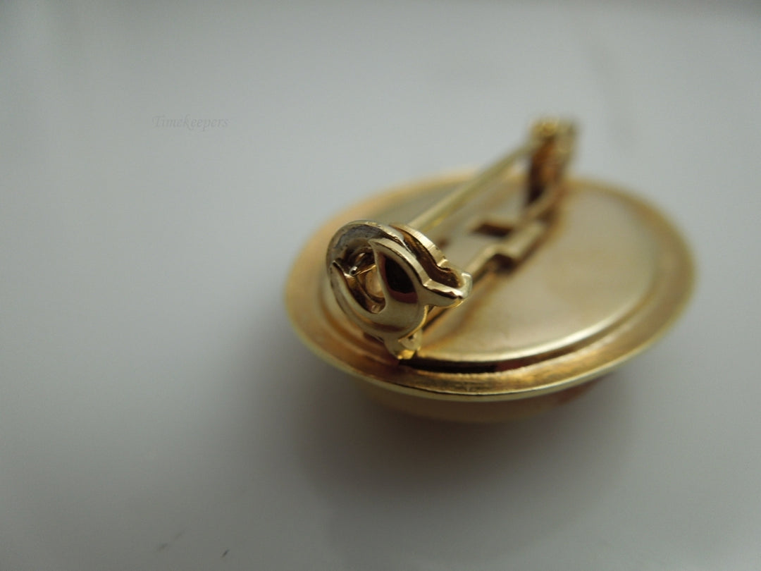 g849 Pretty Ladies Gold Plated Cameo Brooch