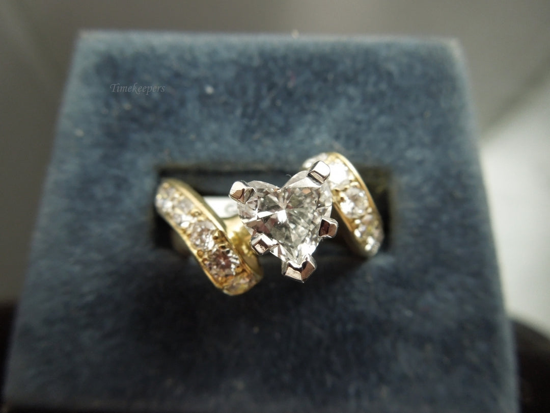 g850 Gorgeous Ladies Heart Shaped Diamond Engagement Ring Set in 21.6kt Yellow Gold