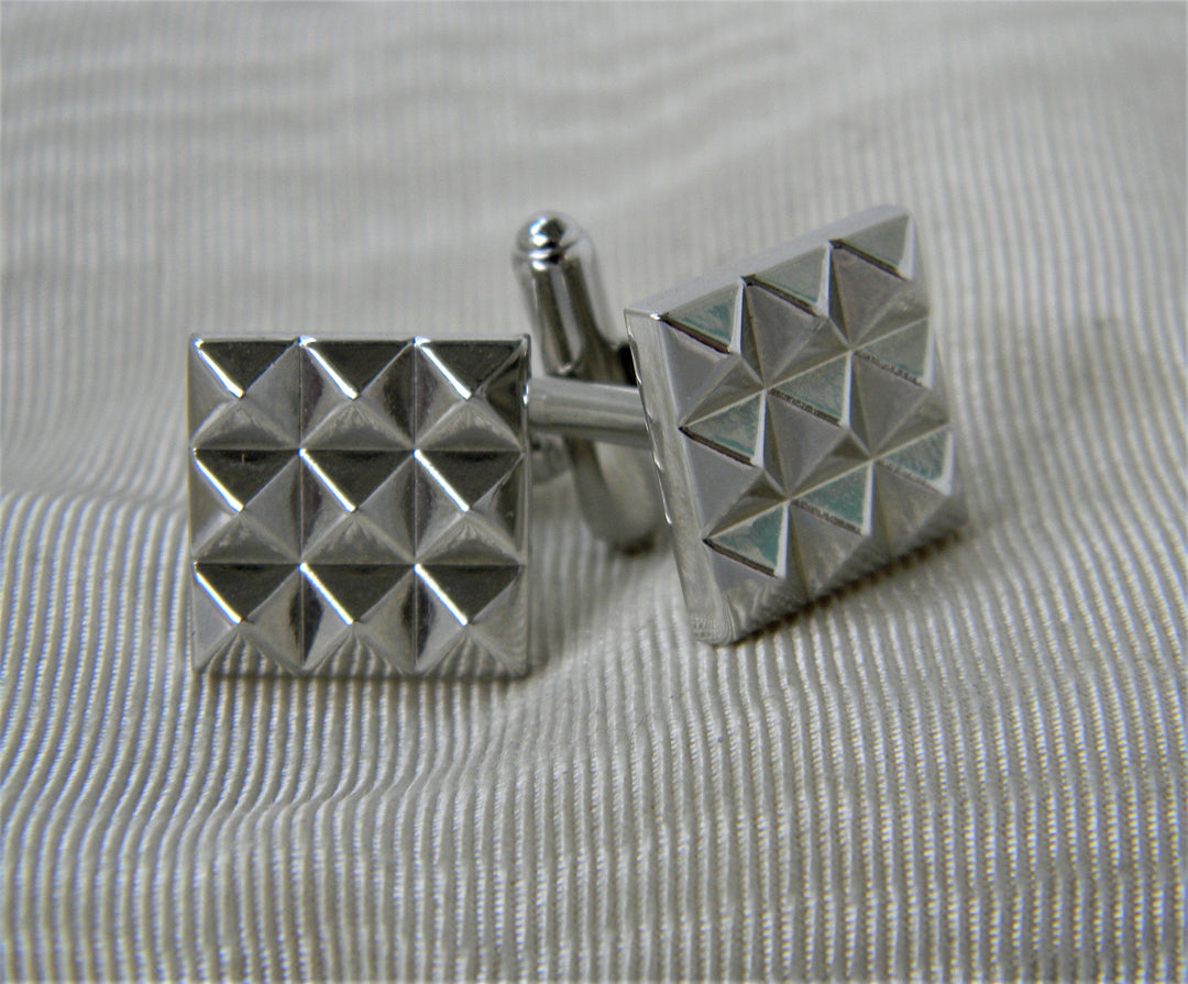 j241 Handsome Mark Ecko Geometric Design Cuff Links in Silver Tone