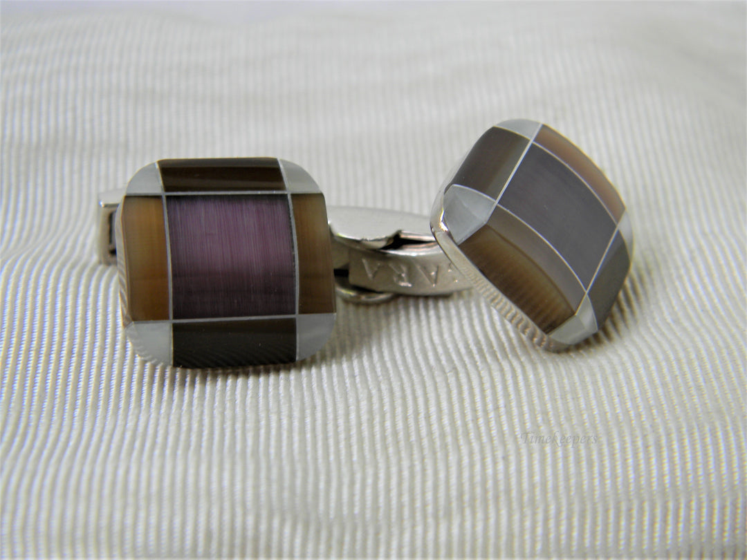 j243 Handsome Inlay Design Ecara Cuff Links in Silver Tone