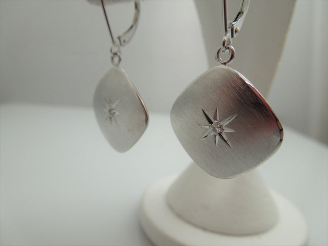 c396 Lovely Ladies Vintage Square Diamond Starburst Earrings in 14kt White Gold