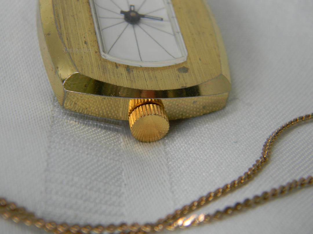 j918 Retro Endura Rectangle Pendant watch with 24" Chain in Gold Tone