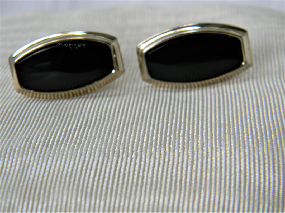 j923 Handsome Rectangle Shields Gold Tone Cufflinks with Black Stones