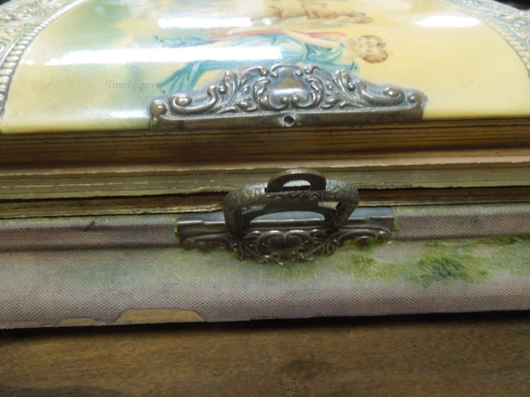 q942 Antique Victorian Celluloid Photo graph Album with Music Box