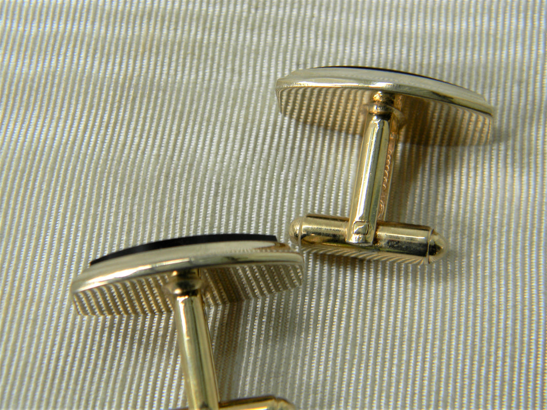 j923 Handsome Rectangle Shields Gold Tone Cufflinks with Black Stones