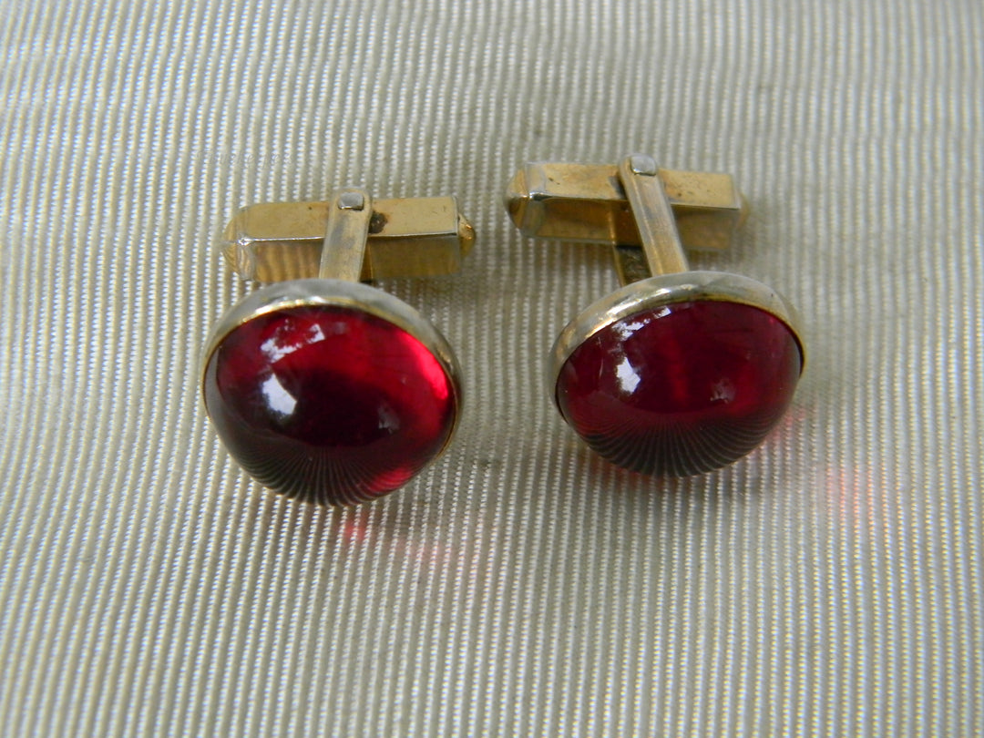 j924 Handsome Round Swank Gold Tone Cufflinks with Domed Red Stones