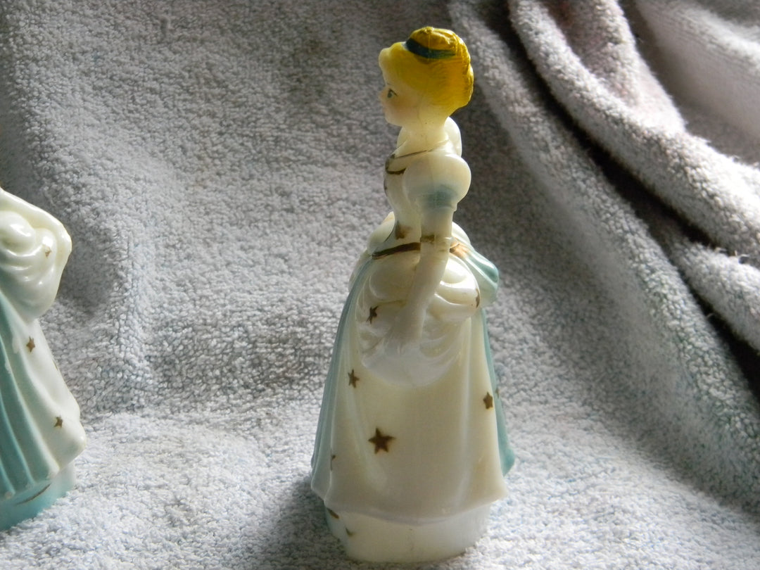 j931 Vintage Plastic Cinderella Figure/ Cake Topper from Hong Kong 1960's