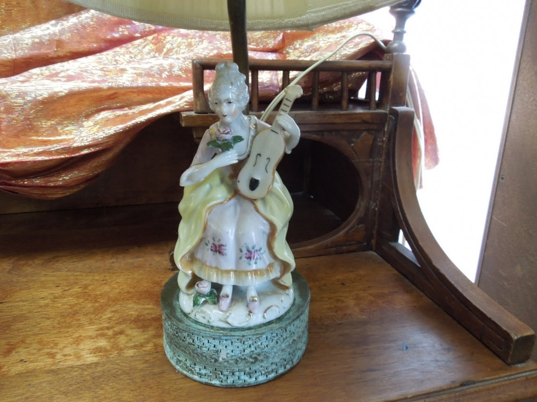 h937 Beautiful Vintage Porcelain Figurine Lamps One Man one Lady Working
