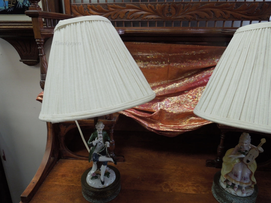 h937 Beautiful Vintage Porcelain Figurine Lamps One Man one Lady Working