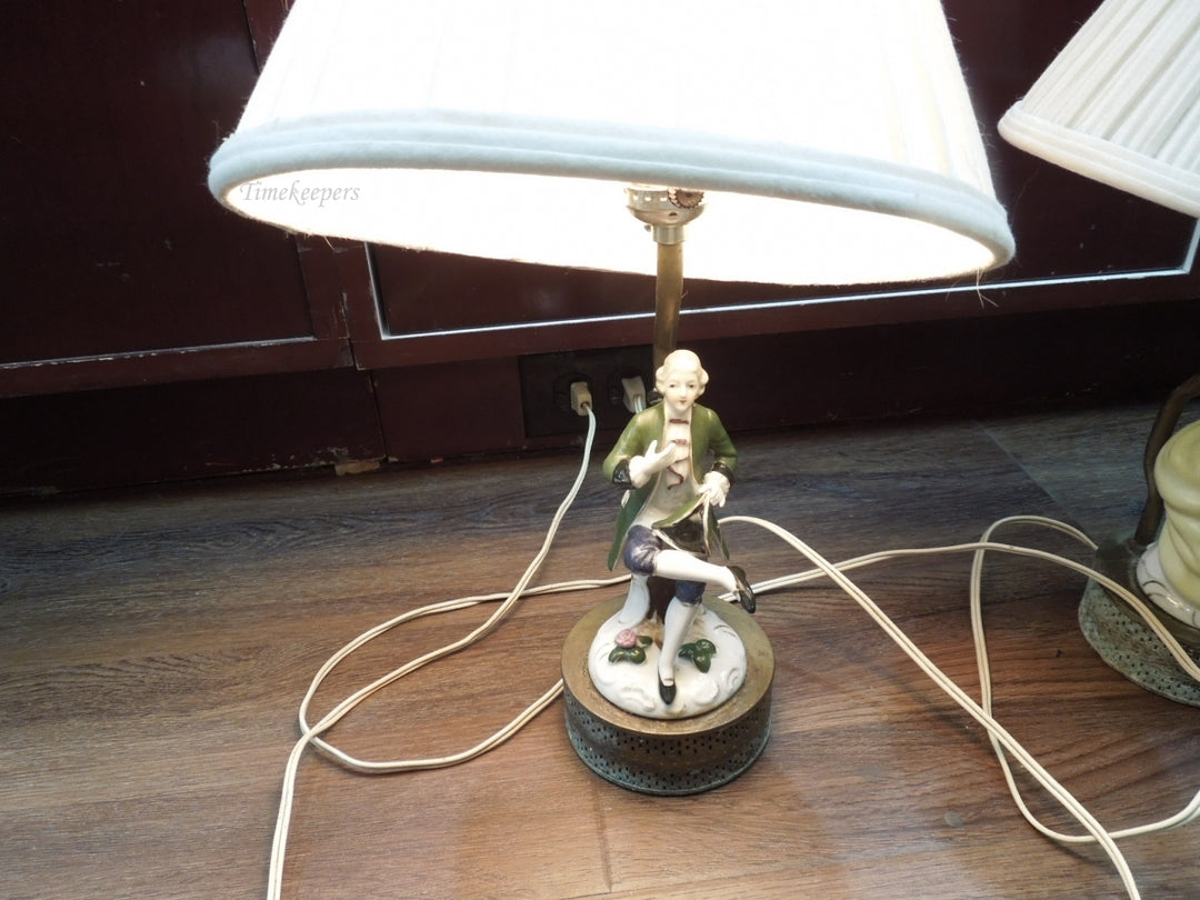 h937 Beautiful Vintage Porcelain Figurine Lamps One Man one Lady Working
