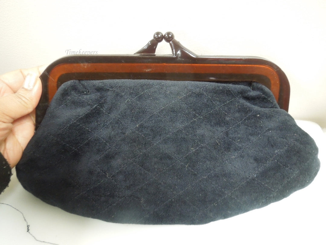 q960 Vintage Black Velvet Evening Bag Clutch Purse Collectible Handbag