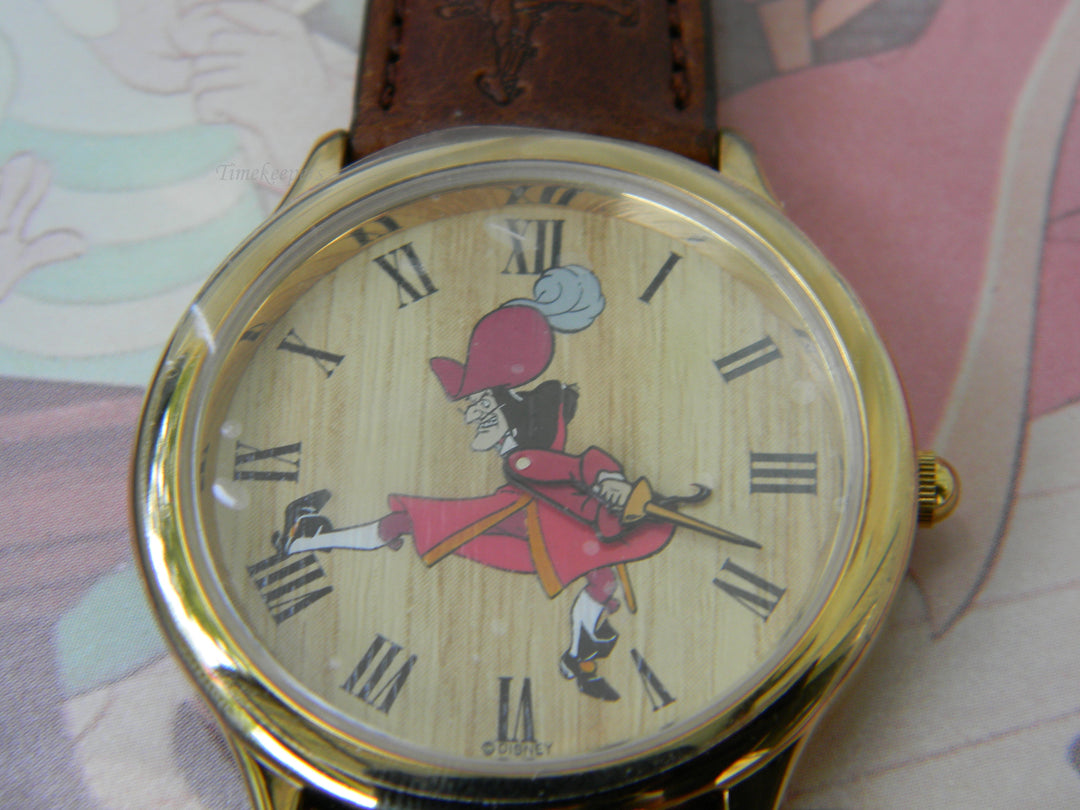 j950 Disney Collector Captain Hook Watch in Movie Reel Case 1994