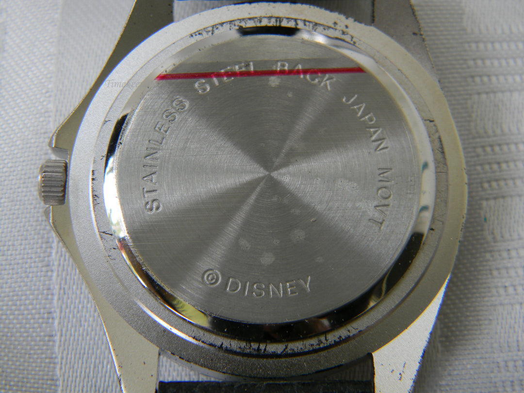 j951 Disney's California Adventure Watch 2001 for the Collector Original box