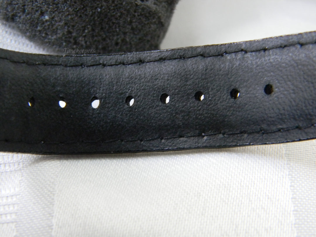 j951 Disney's California Adventure Watch 2001 for the Collector Original box