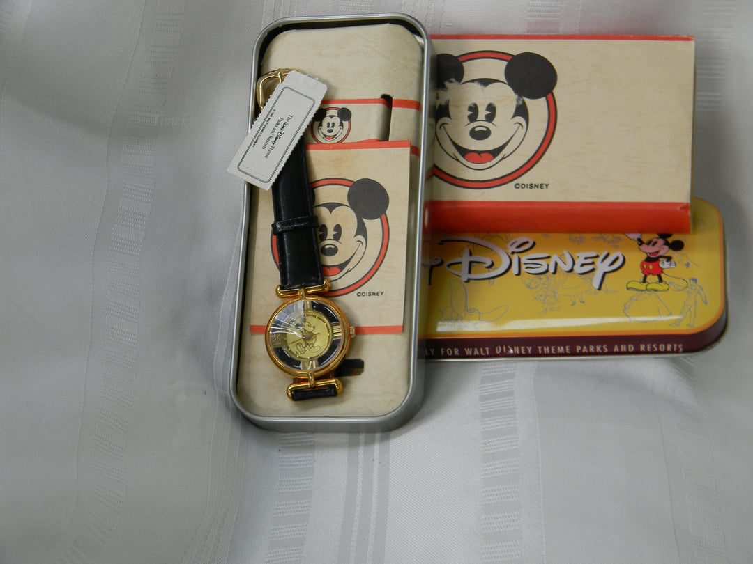 j954 Disney's Collector Women's Mickey Mouse Watch in Black and Gold Rare