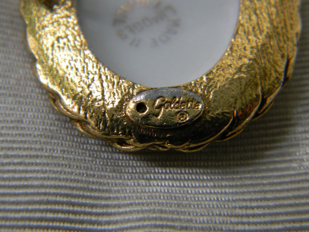 j956 Lovely Lady in Blue Goldette Printed and Painted Vintage Brooch