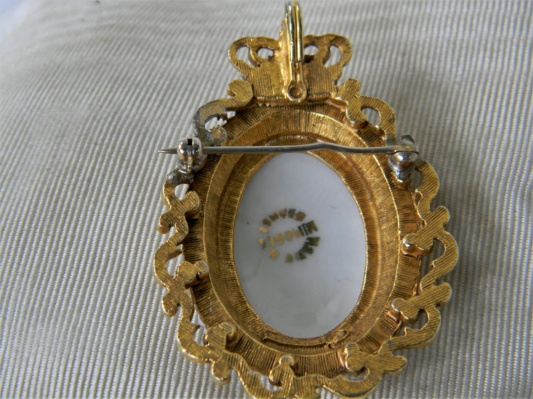j957 Florenza Convertible Porcelain Vintage Brooch with Lady in Blue Gold Tone