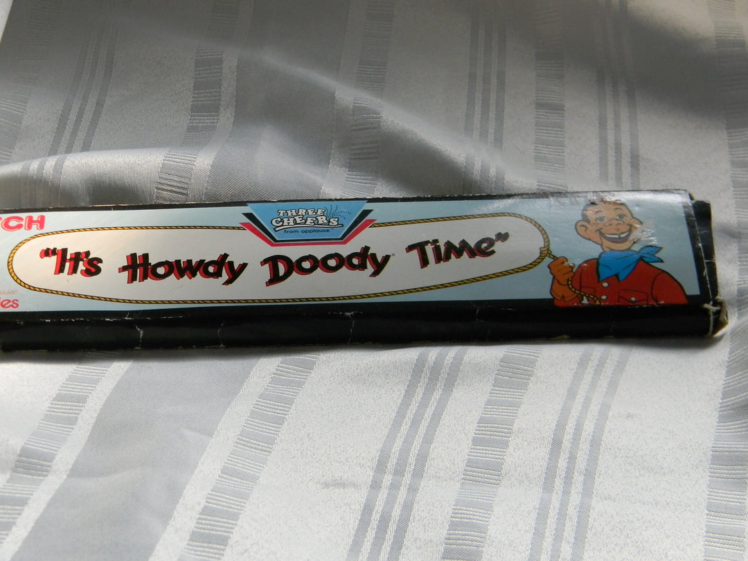 j959 Collectible Watch "It's Howdy Doody Time" by Hour Classic Collectibles