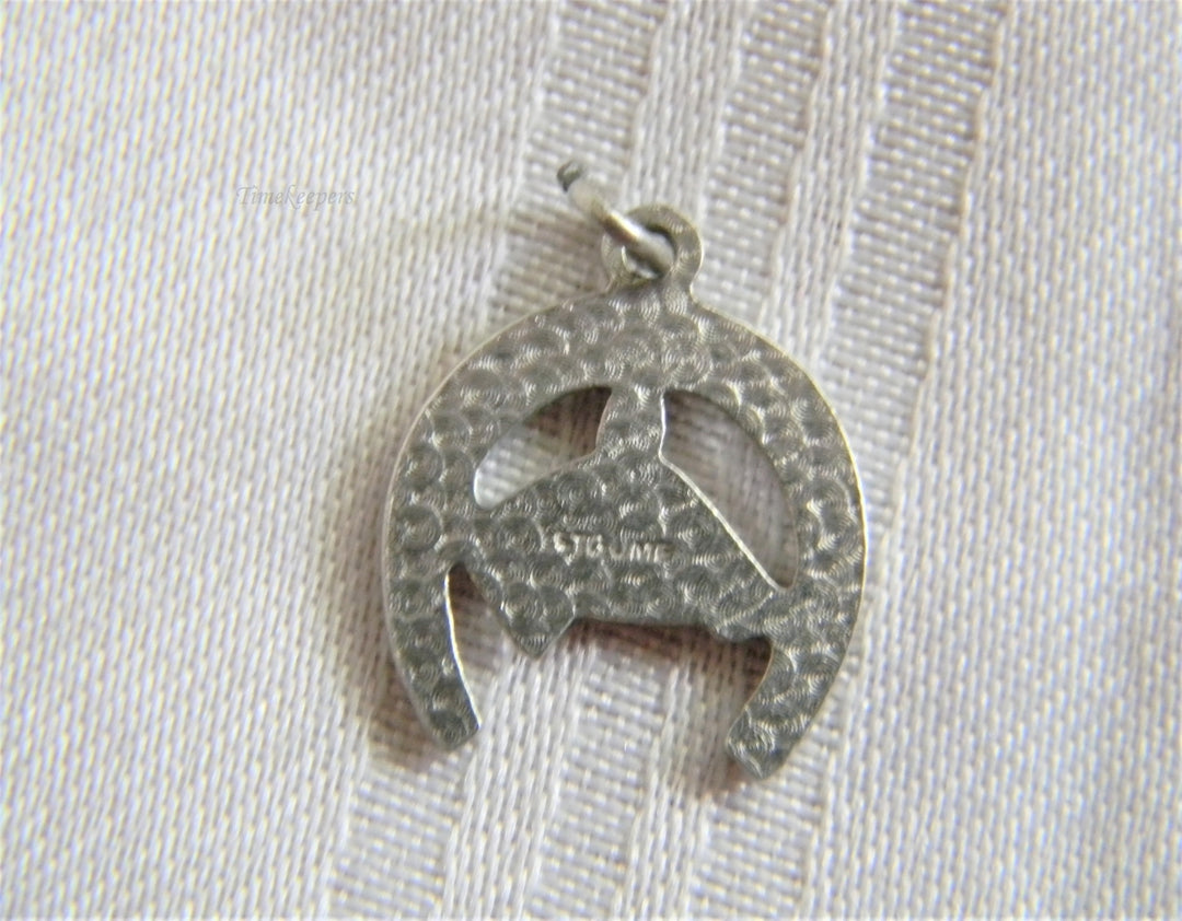 p213 Vintage Sterling Horse Shoe with Horse Head inside Pendant (No Chain)