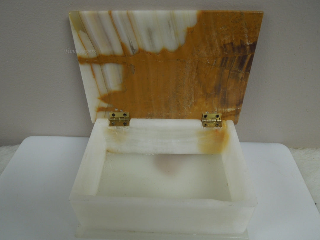 q980 Vintage Marble Cream White Hinged Trinket Box Jewelry Box or Multi purpose Box Handmade
