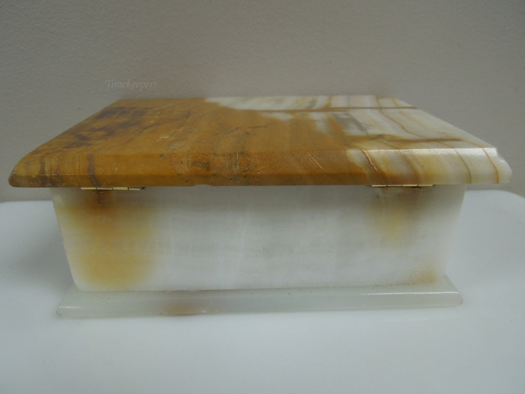 q980 Vintage Marble Cream White Hinged Trinket Box Jewelry Box or Multi purpose Box Handmade