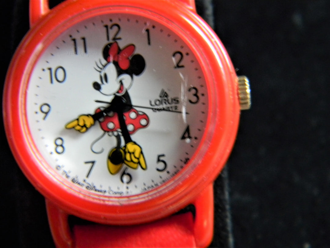 j963 Great Little Minnie Mouse Lorus Quartz Watch in Red