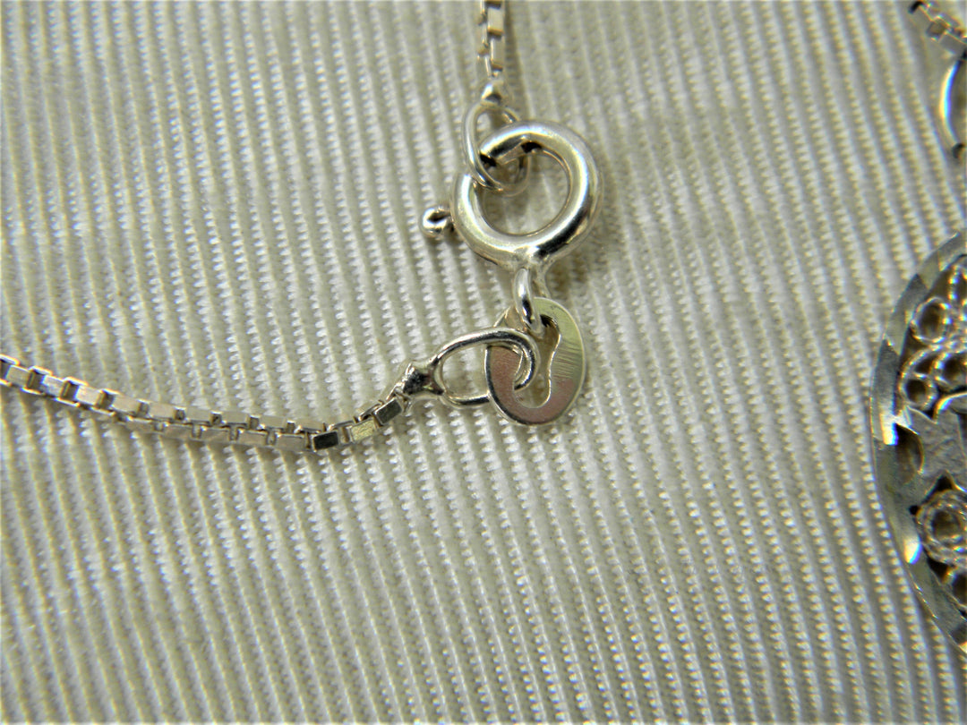 j301 Beautiful Sterling Silver Oval Filigree Cross Pendant on Sterling Box Chain