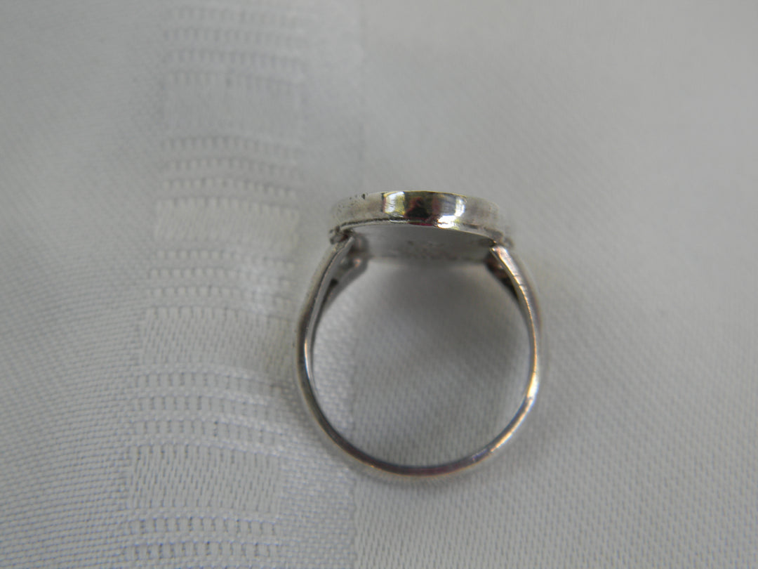 j981 Pretty Vintage Sterling Silver Ring with Tiger eye Stone Size 5