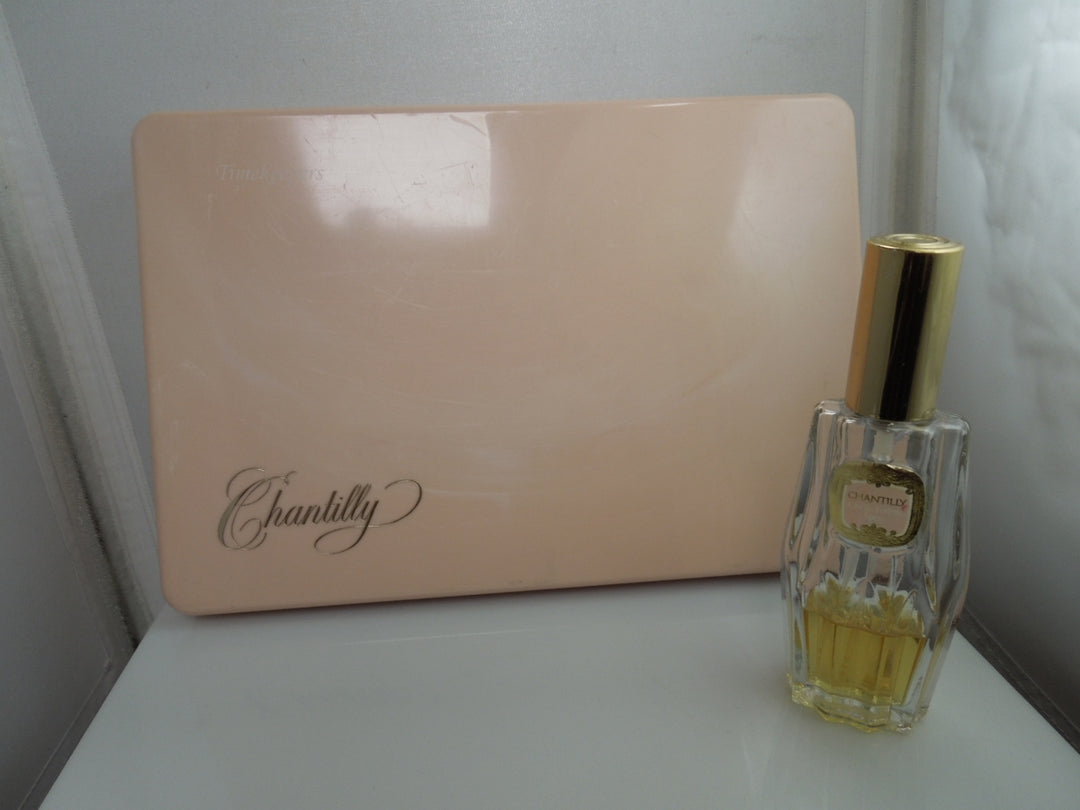 h685 Vintage Chantilly Perfume Case with Mirror Powder Soap Lotion