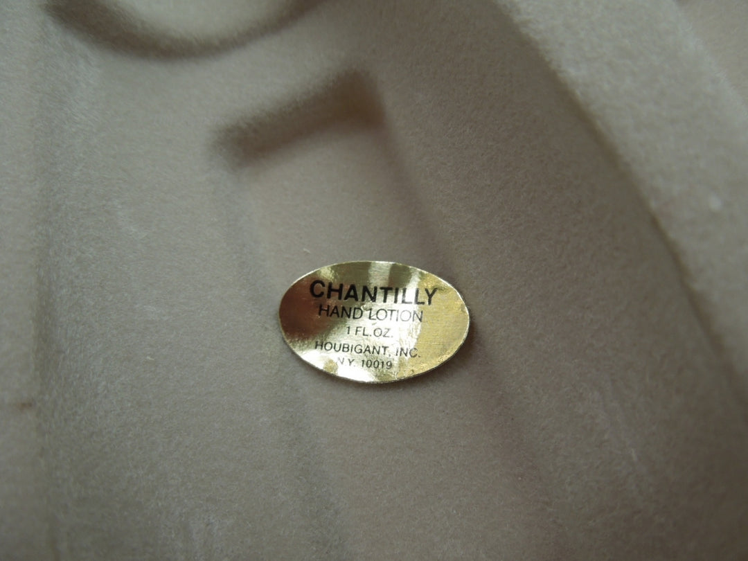 h685 Vintage Chantilly Perfume Case with Mirror Powder Soap Lotion