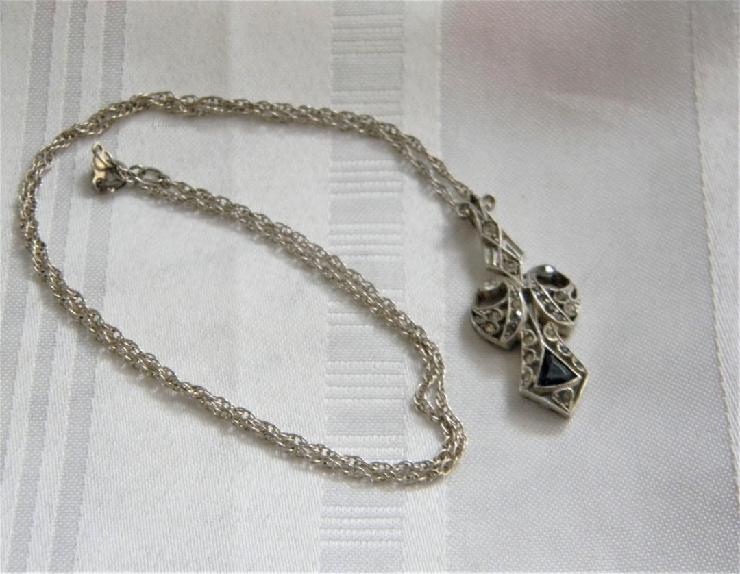 p262 Vintage 925 Sterling Silver Rope Chain with Filigree Cross Pendant