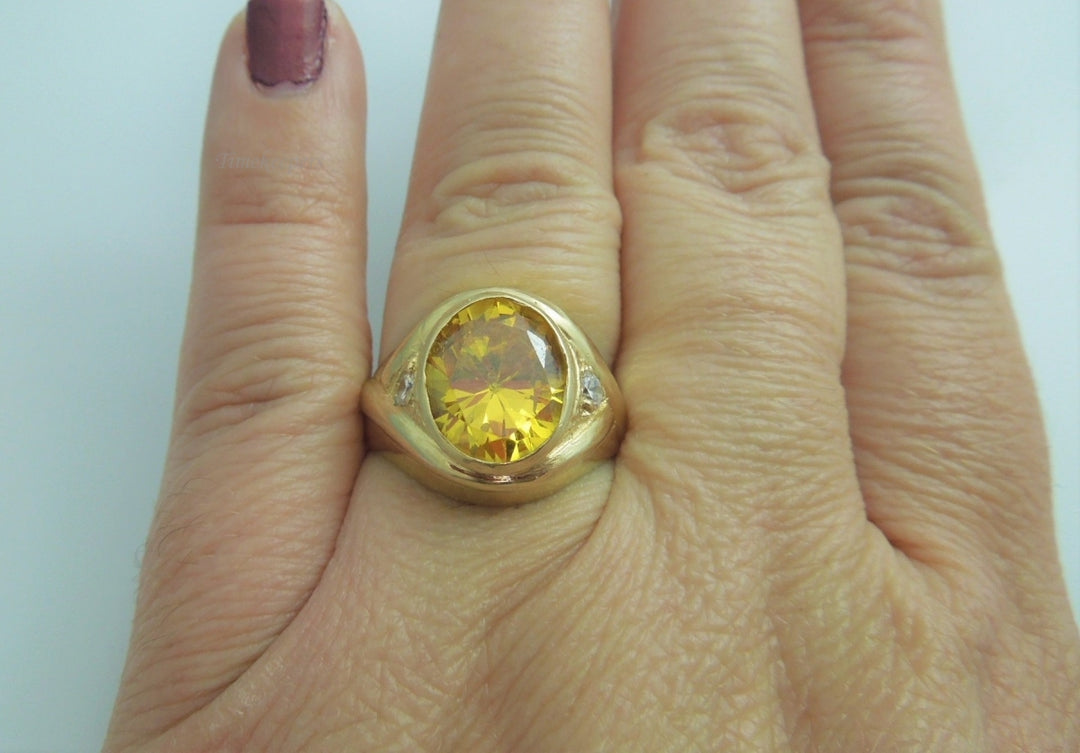g938 Stylish Unisex Lab Created Yellow Topaz Ring set in 14kt Yellow Gold