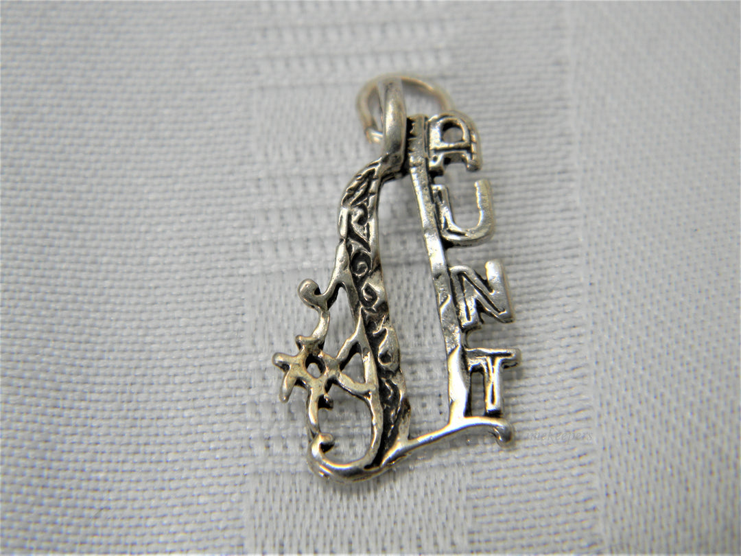 j330 Vintage Sterling Silver #1 Aunt Charm Pendant