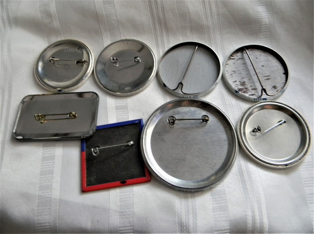 p280 Lot of Eight Union Buttons, I'm Registered Are You? UAW