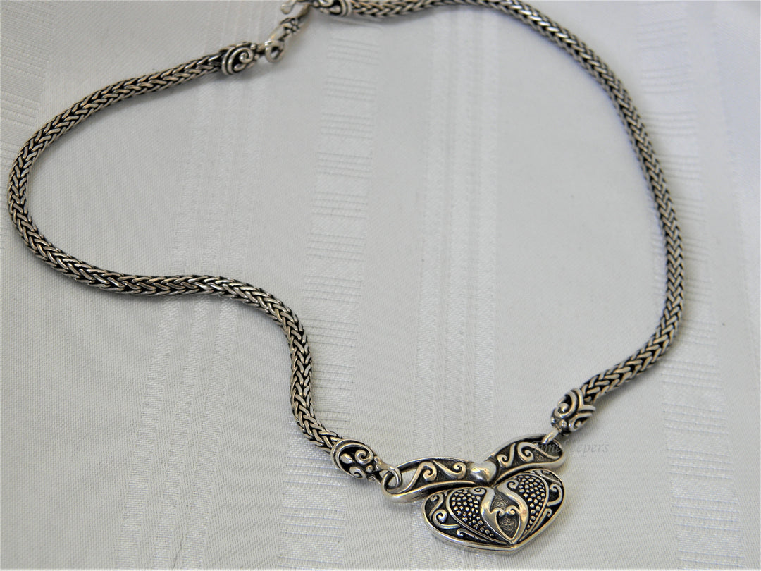 j343 Stunning Vintage Sterling Silver Heavy Heart Pendant